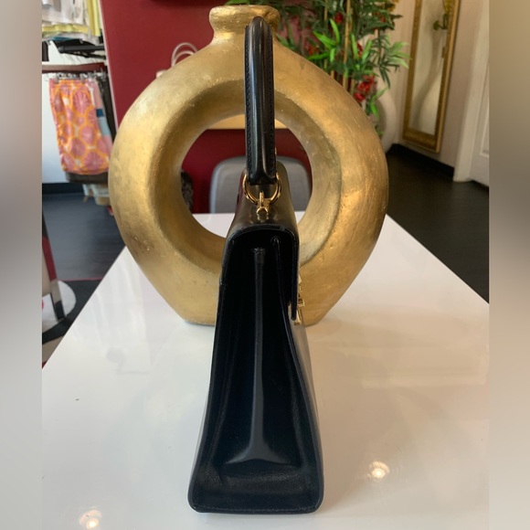 Vintage Gucci Large Lady Lock Handbag (80s) - Picture 2 of 7